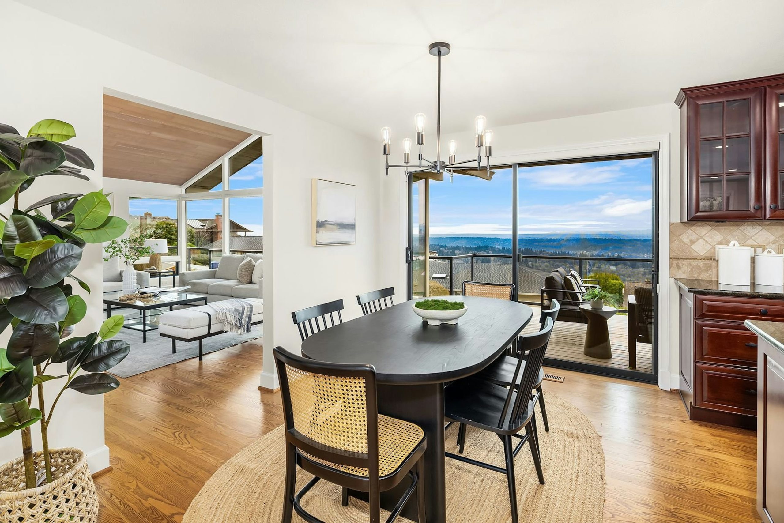 020-489719-Web_19_14480970